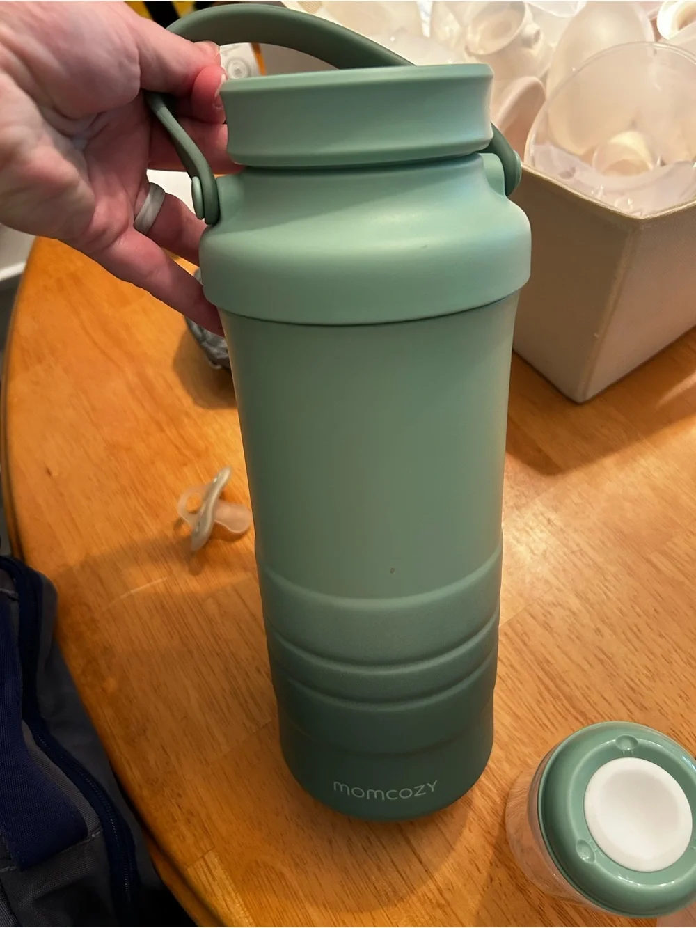 Green Momcozy Breast Milk Cooler - Insulated Storage Bottle - Picture 4 of 8